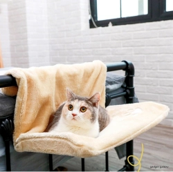 מיטה תלויה לחתול