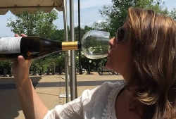 כוס יין Top Glass - לשתייה ישירה מהבקבוק